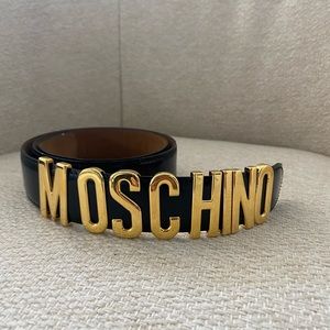 Moschino belt